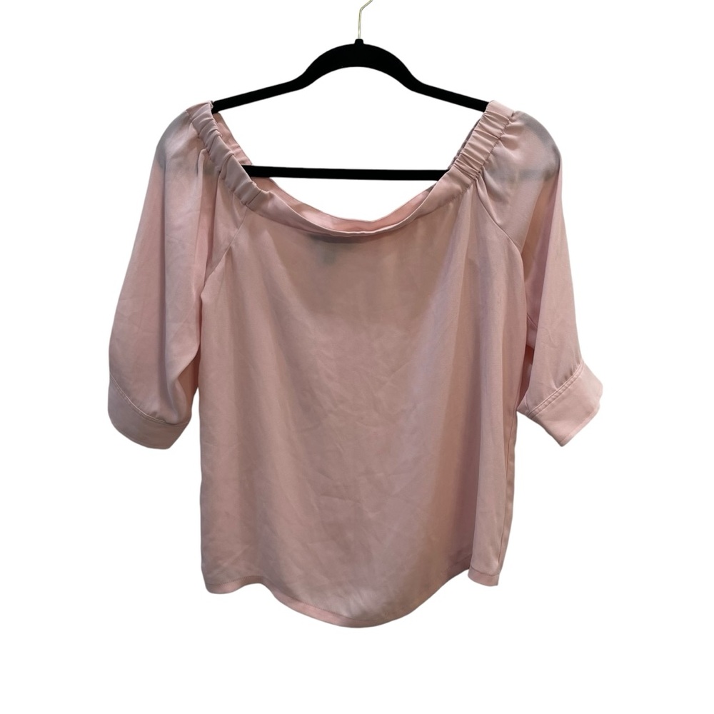 Banana Republic off the should blouse in light pink size Petite Small